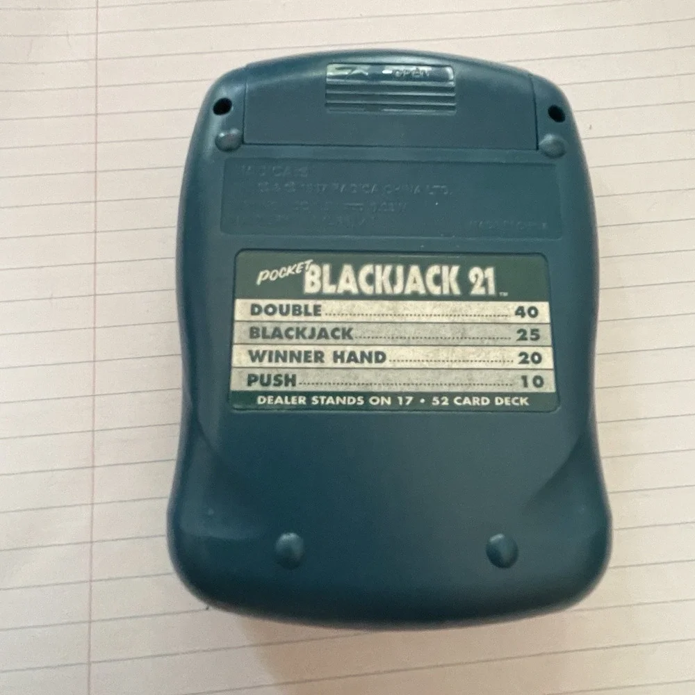 Vintage 1997 Radica Pocket Blackjack 21 Electronic Handheld LCD Casino Game